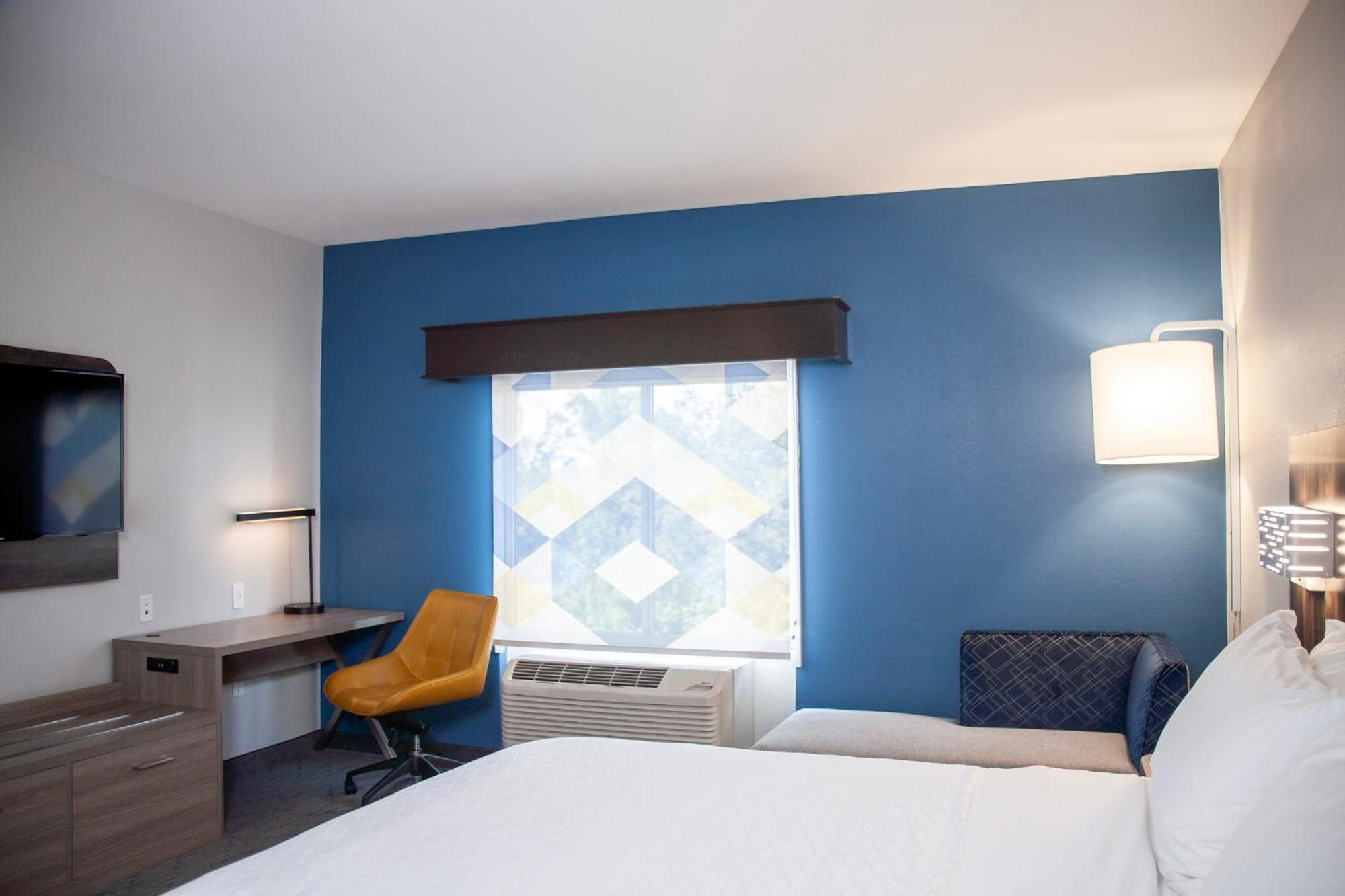 Holiday Inn Express & Suites Overland Park By Ihg Εξωτερικό φωτογραφία