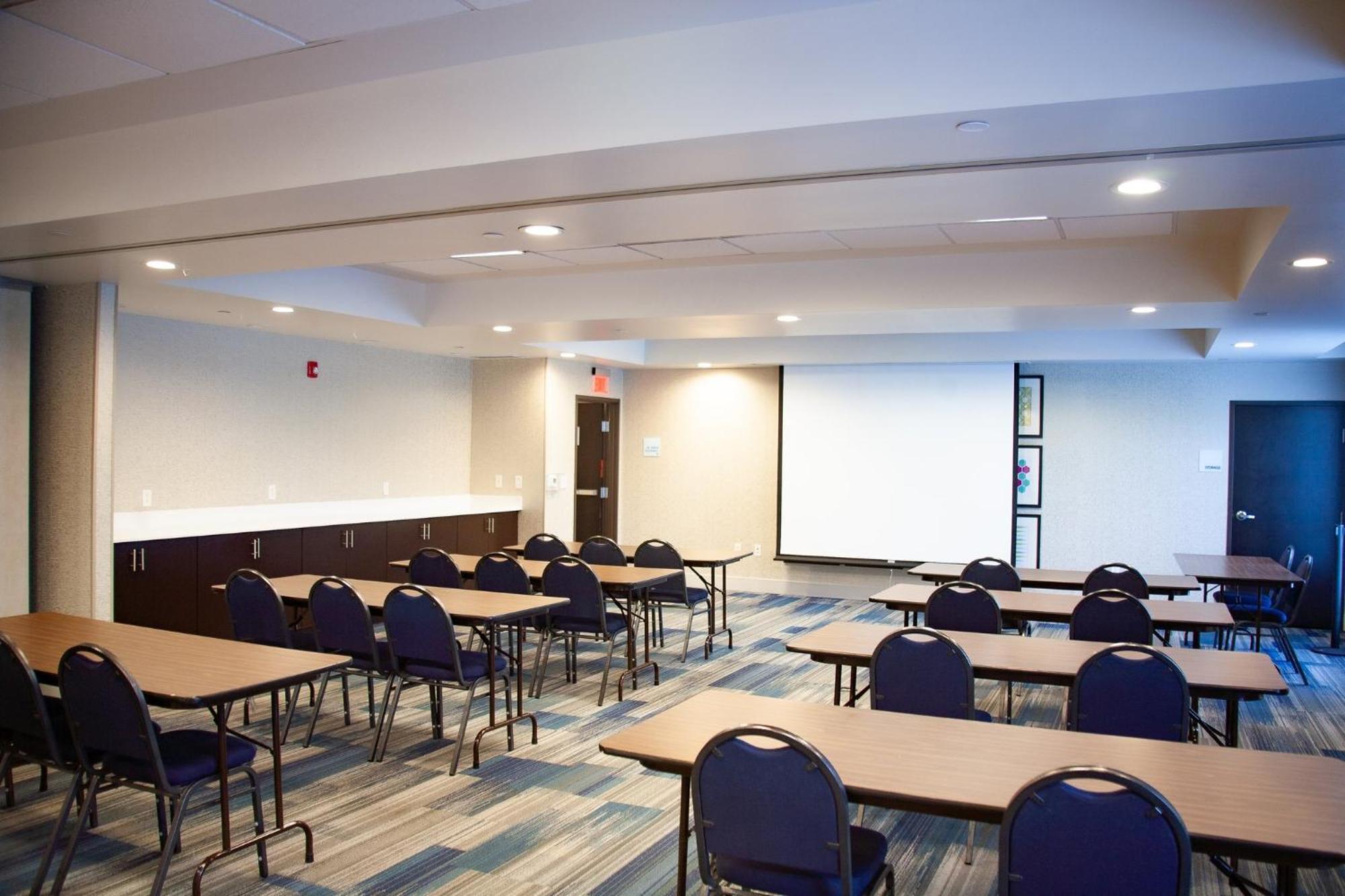 Holiday Inn Express & Suites Overland Park By Ihg Εξωτερικό φωτογραφία