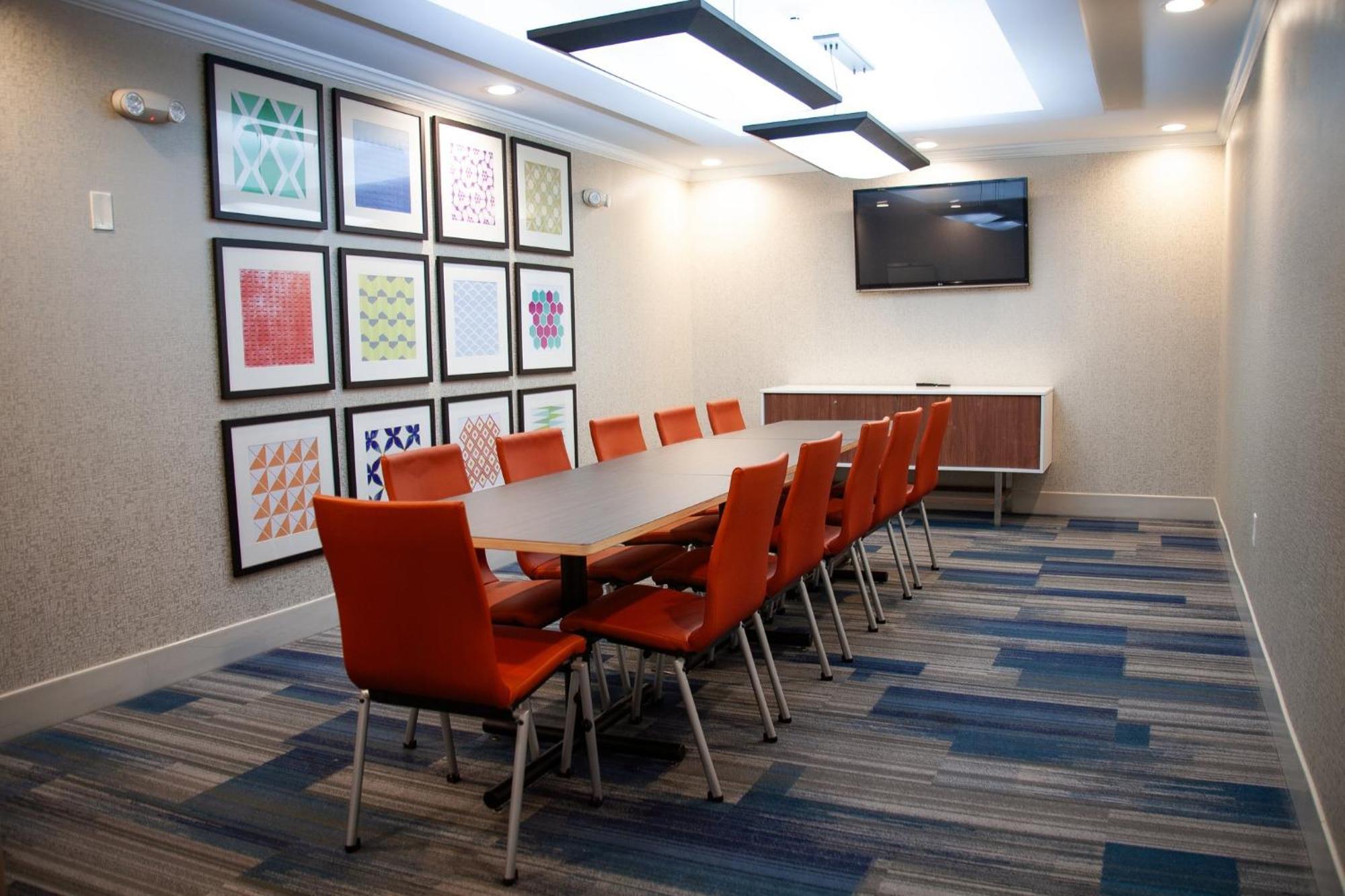 Holiday Inn Express & Suites Overland Park By Ihg Εξωτερικό φωτογραφία