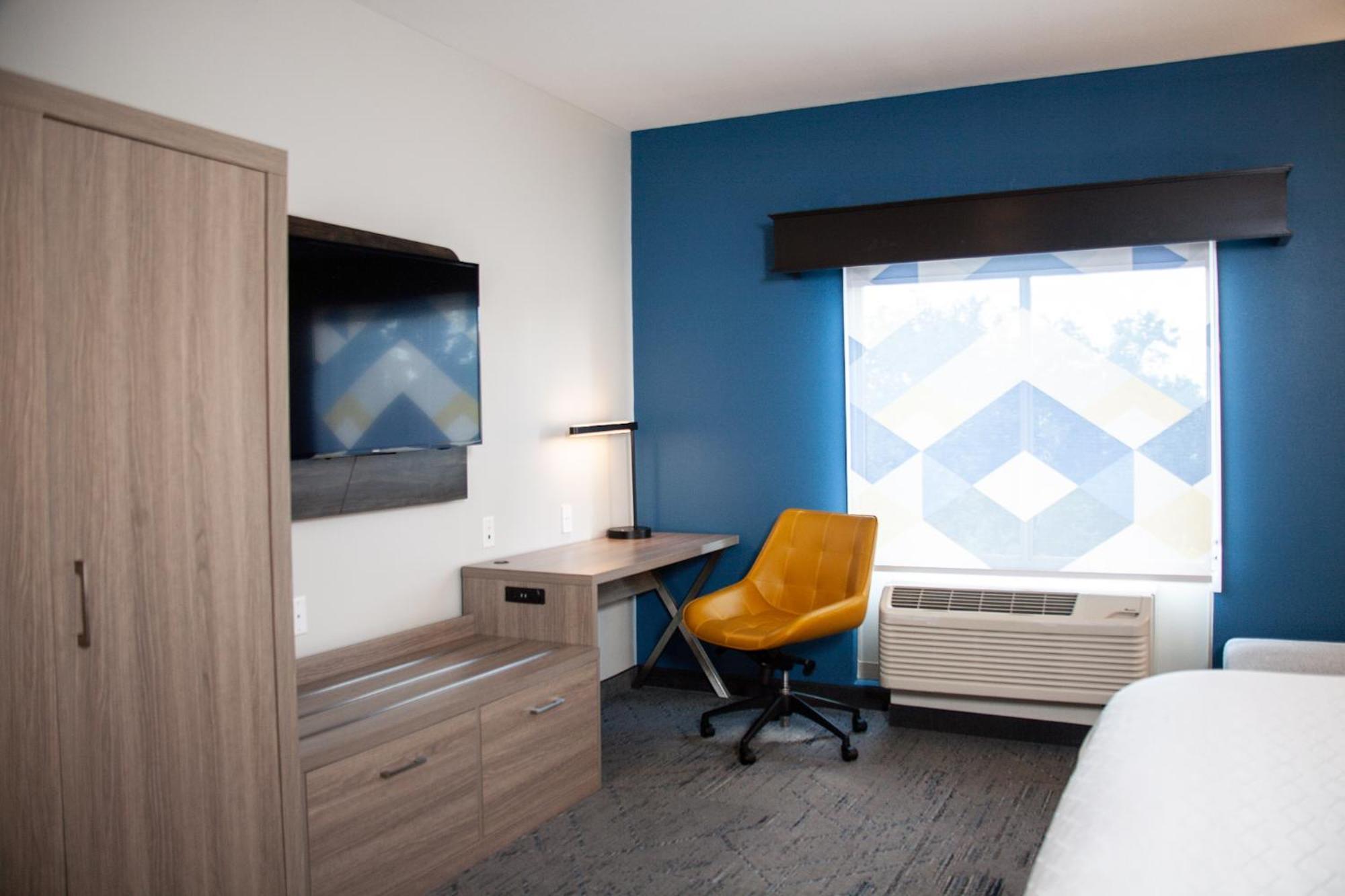 Holiday Inn Express & Suites Overland Park By Ihg Εξωτερικό φωτογραφία