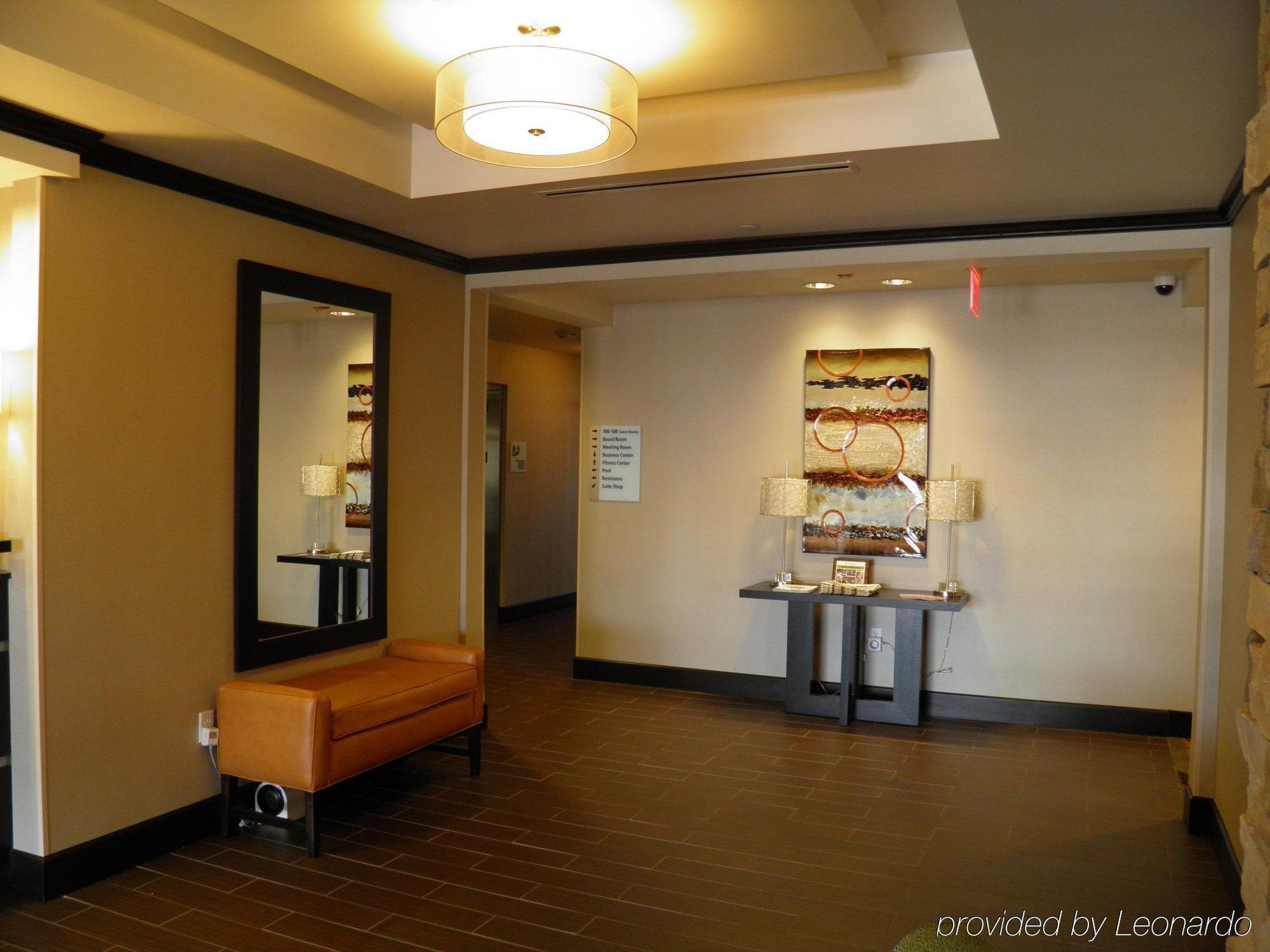 Holiday Inn Express & Suites Overland Park By Ihg Εξωτερικό φωτογραφία