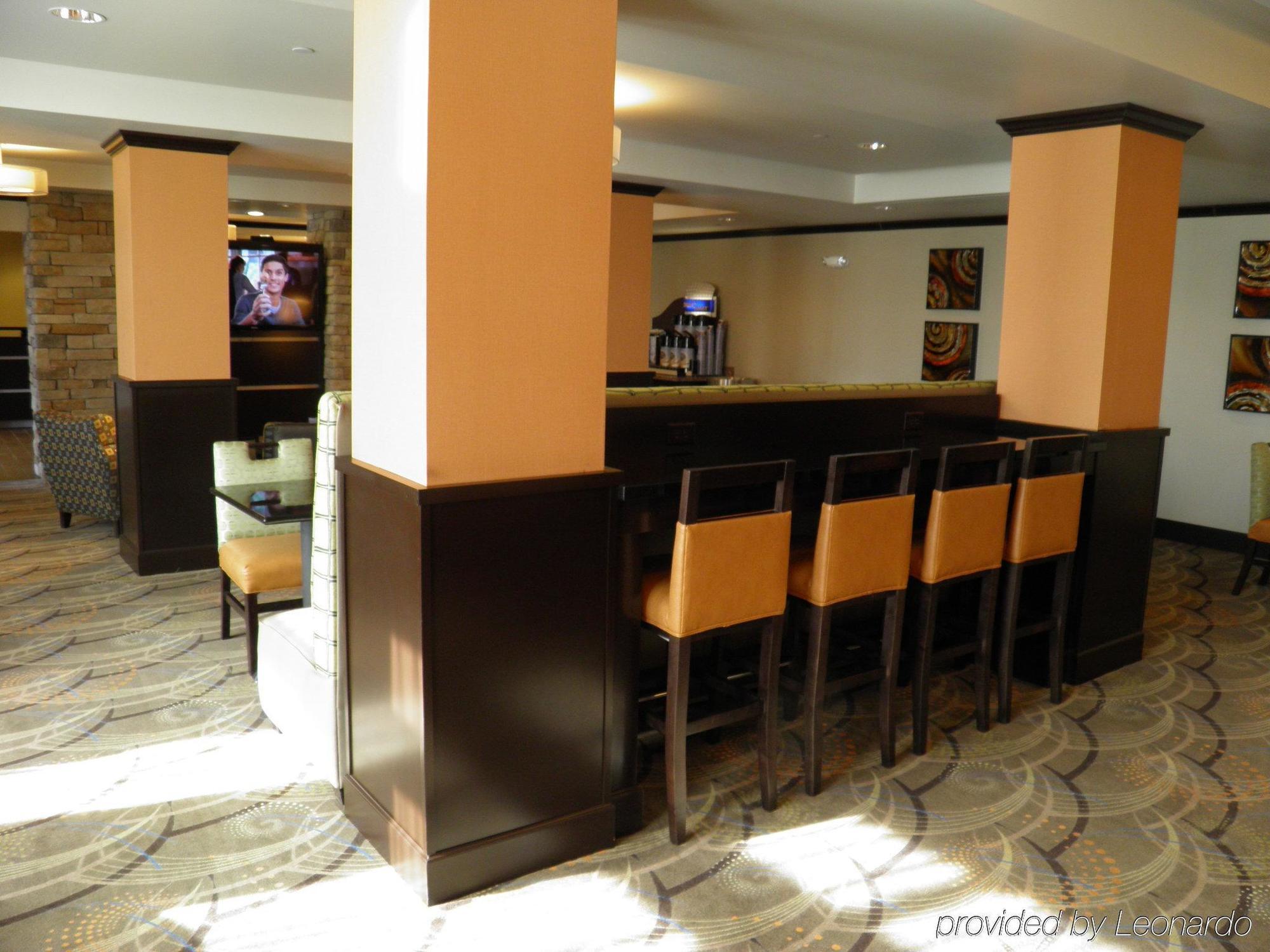 Holiday Inn Express & Suites Overland Park By Ihg Εξωτερικό φωτογραφία